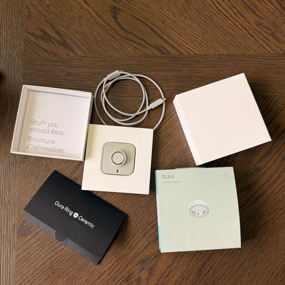 Oura Ring 4 Ceramic Tide Excellent Used Condition Smart Sensing Health Tracker - Picture 2 of 6